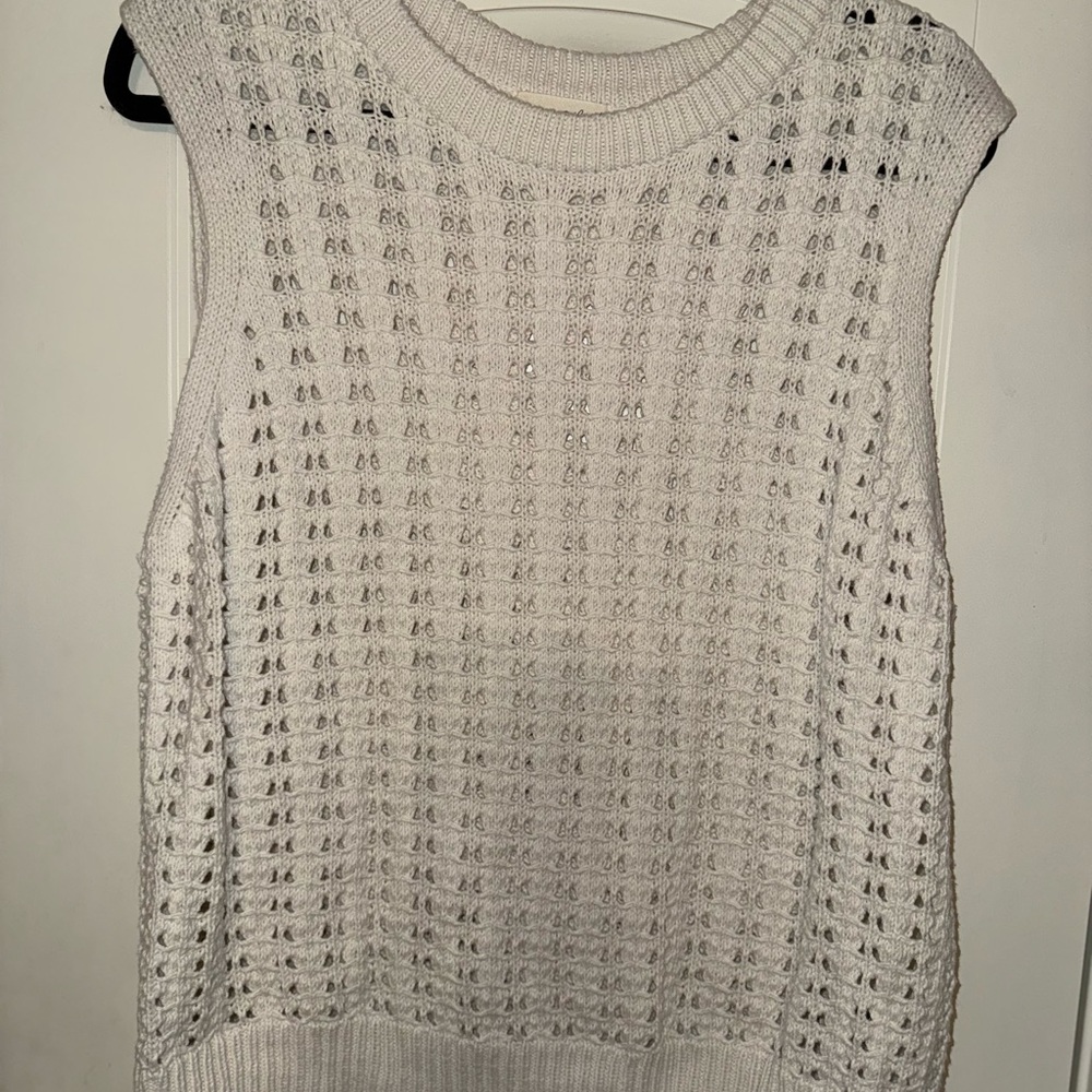 Elegant Sleeveless Knit Sweater - Cream